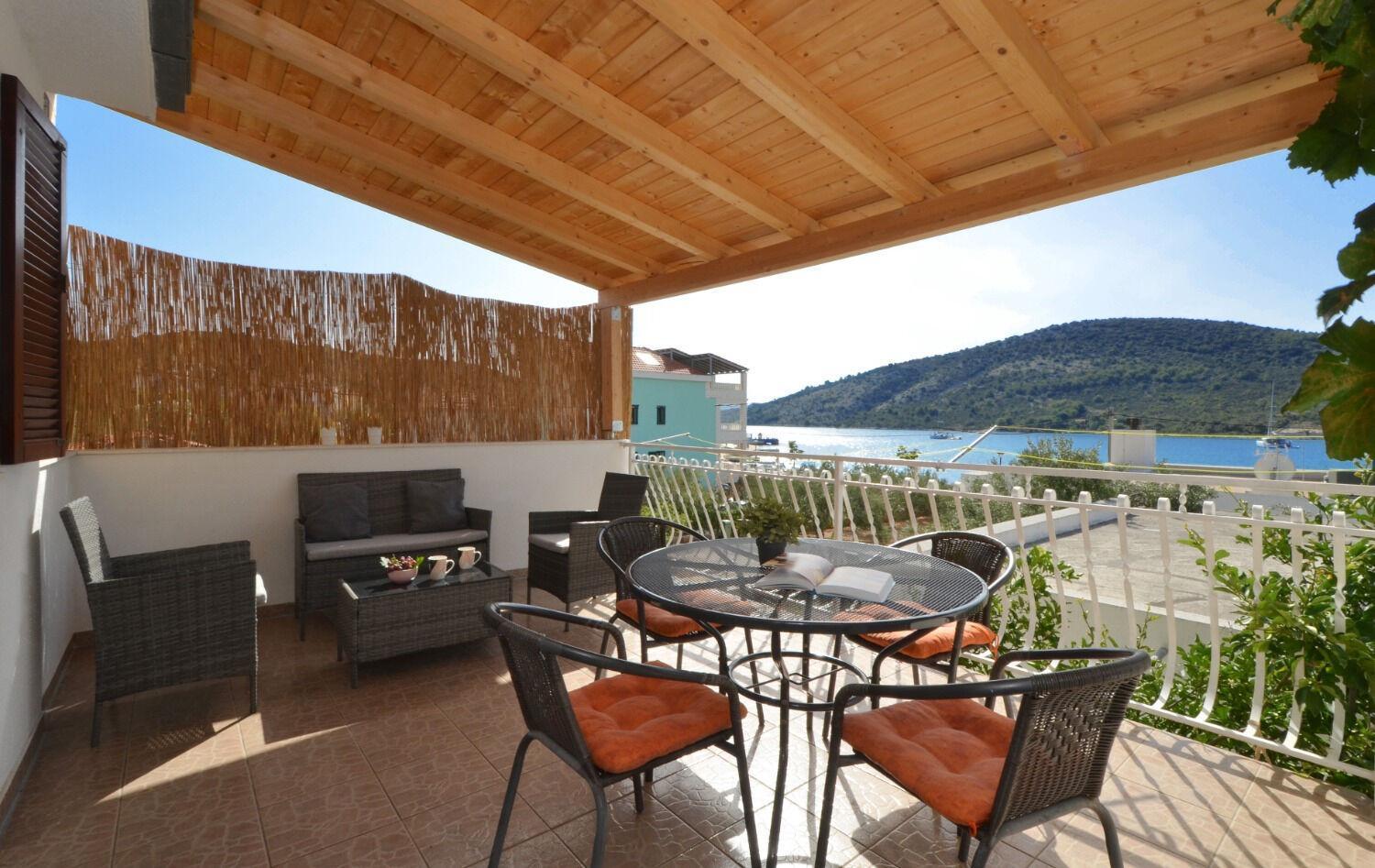 Apartments Paz Vinišće 外观 照片